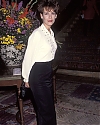 JamieLeeCurtis-ArtOfGivingBenefit-005.jpg