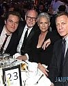 051.jpg