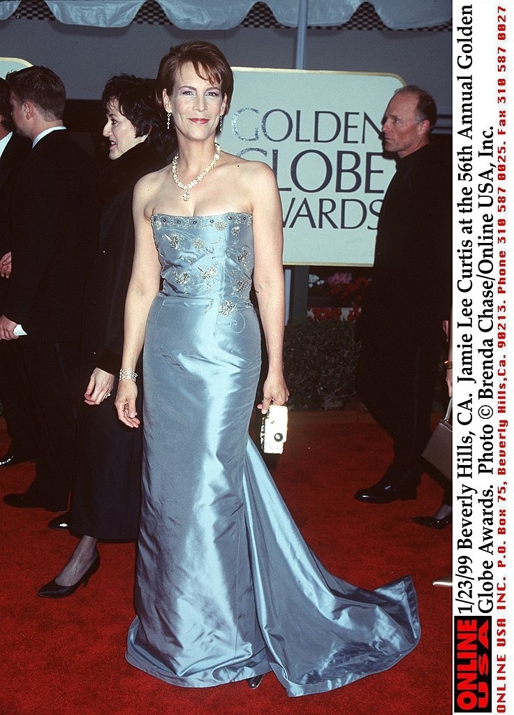 JamieLeeCurtis-GoldenGlobes-001.jpg