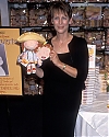 JamieLeeCurtis-BookSigning-039.jpg