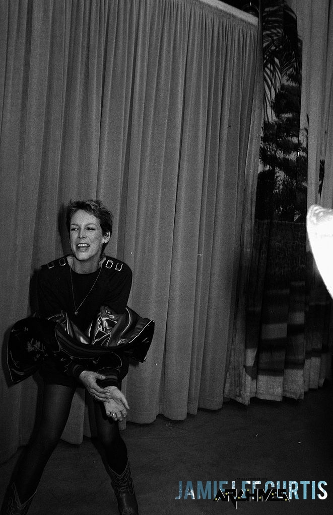 JamieLeeCurtis-FridaysTaping-016.jpg